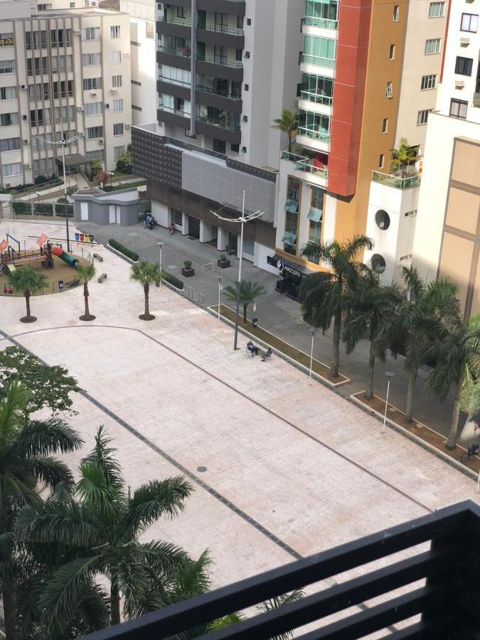 Apto Pe Na Areia - Centro De Balneário Camboriú Εξωτερικό φωτογραφία